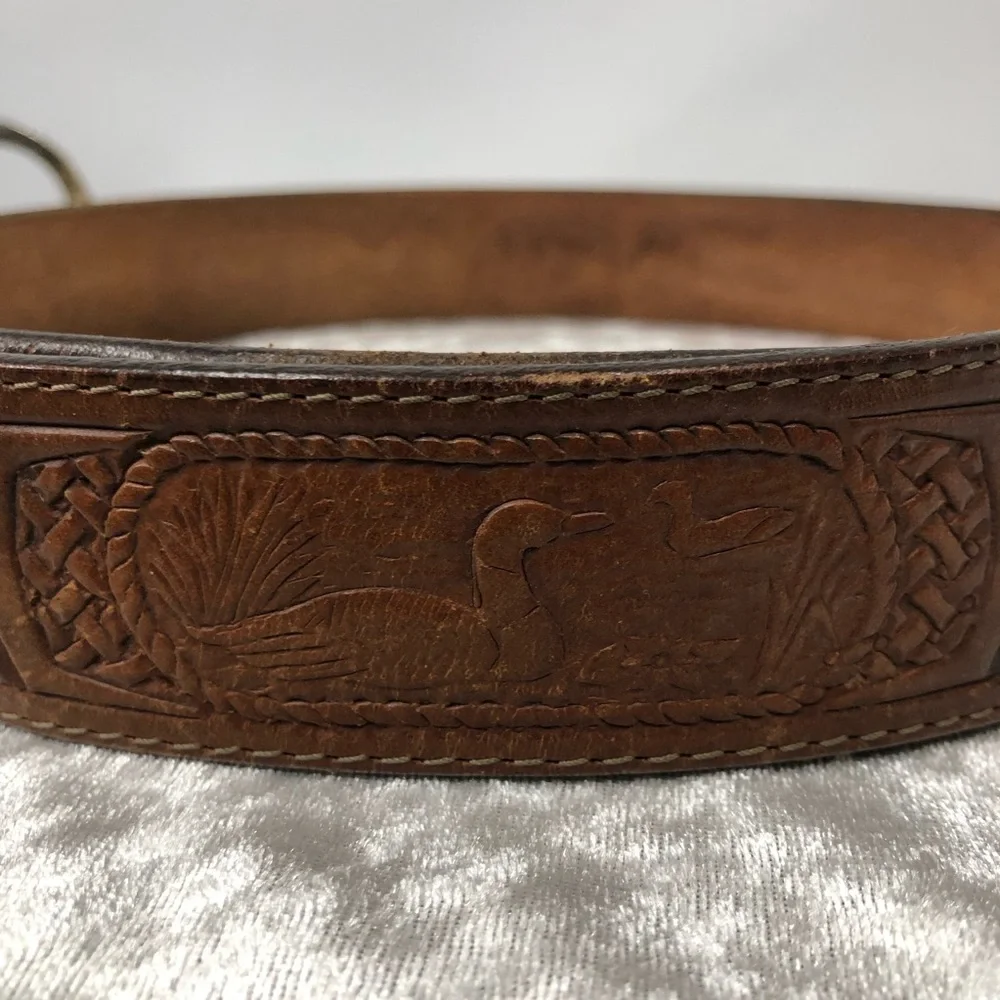 Justin Tooled Belt Outdoorsman Western Cowhide Leather Embossed Hunting Fishing - Picture 5 of 15